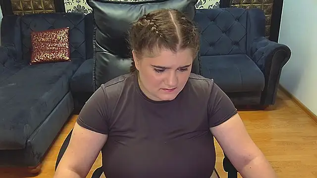 LissaBigTitts online show from 11-04-25, 02:21