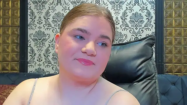 LissaBigTitts online show from 12-20-25, 05:27