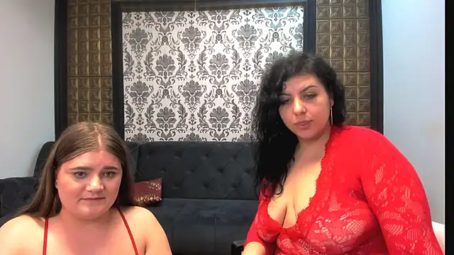 LissaBigTitts online show from 10-22-25, 10:30
