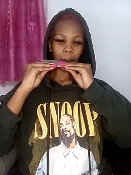Snapshot of GoldSnowXxX chatting on 04-17-26, 05:38 GoldSnowXxX online show from 04-17-26, 05:38