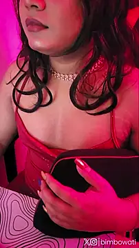 Snapshot of Bimbowati chatting on 01-18-26, 05:05 Bimbowati online show from 01-18-26, 05:05