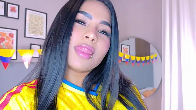 LanaRozz online show from 06-17-26, 08:08