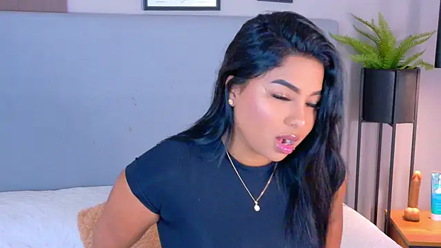 LanaRozz online show from 06-19-26, 07:09