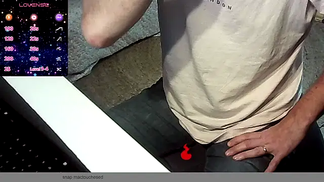 Snapshot of french_male_whore@xh chatting on 09-20-25, 11:04 french male whorexh online show from 09-20-25, 11:04