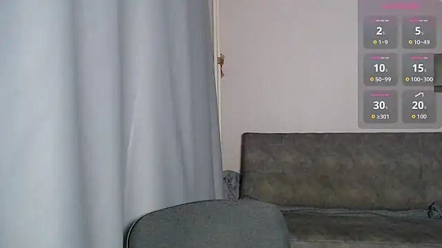 EvaXanny online show from 11-28-25, 04:12