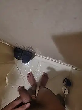 Snapshot of catluvr999 chatting on 02-06-26, 02:51 catluvr999 online show from 02-06-26, 02:51