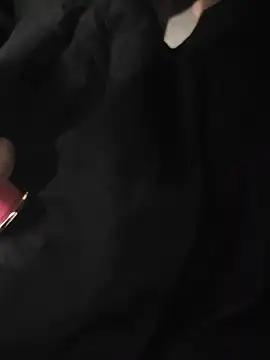 catluvr999 online show from 04-25-26, 08:39