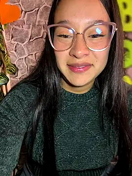 Liulee2 online show from 10-14-25, 03:56