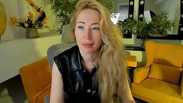 AstraMonroe online show from 09-30-25, 04:51