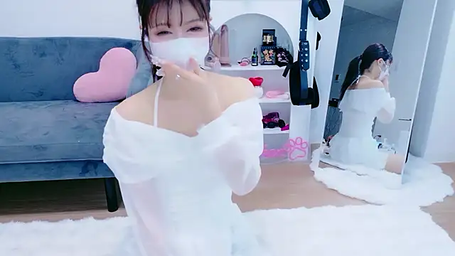 Snapshot of -Nyanko-chan- chatting on 05-30-26, 09:09 -Nyanko-chan- online show from 05-30-26, 09:09
