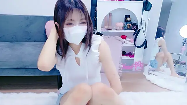 Snapshot of -Nyanko-chan- chatting on 06-03-26, 09:08 -Nyanko-chan- online show from 06-03-26, 09:08