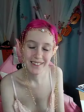 Fuzzy Unicorn online show from 10-27-25, 07:15