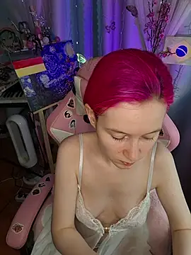 Fuzzy Unicorn online show from 06-17-26, 10:36
