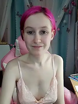 Fuzzy Unicorn online show from 11-03-25, 07:06