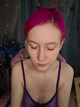 Fuzzy Unicorn online show from 04-22-26, 10:11