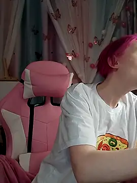 Fuzzy Unicorn online show from 11-24-25, 07:36