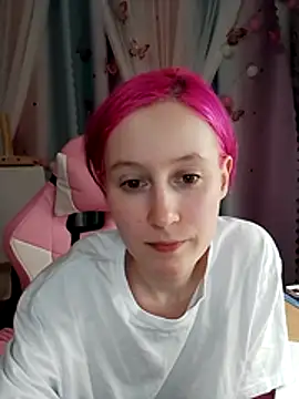 Snapshot of Fuzzy_Unicorn chatting on 10-16-25, 06:49 Fuzzy Unicorn online show from 10-16-25, 06:49