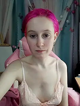 Fuzzy Unicorn online show from 11-18-25, 07:17