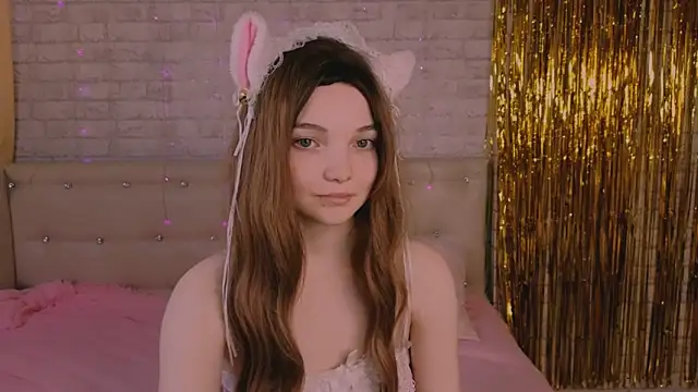 AnimeAlica18 online show from 03-05-26, 02:52