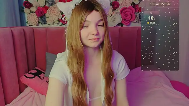 AnimeAlica18 online show from 11-09-25, 02:37