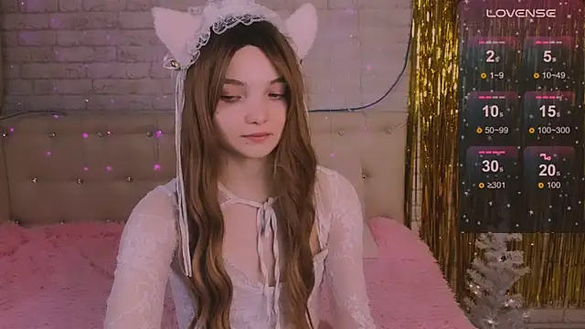 AnimeAlica18 online show from 12-20-25, 02:36