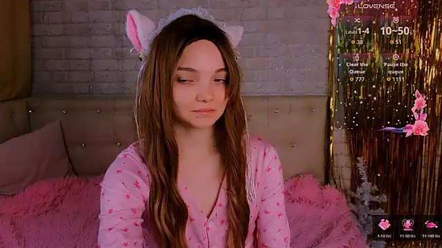 AnimeAlica18 online show from 01-14-26, 02:48