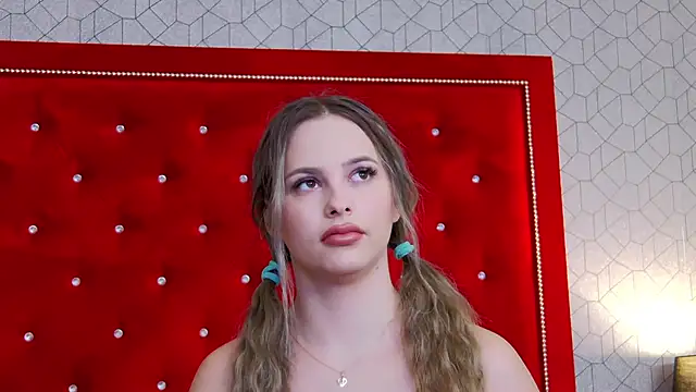 Ellsa Jean  online show from 11-21-25, 03:38