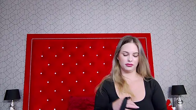 Ellsa Jean  online show from 10-29-25, 03:27