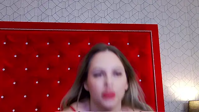 Ellsa Jean  online show from 12-22-25, 05:07