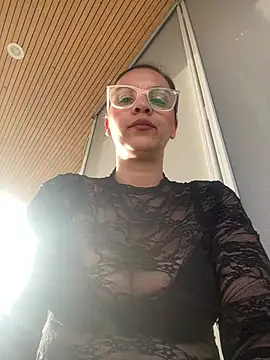 Snapshot of eli5566 chatting on 03-07-26, 03:39 eli5566 online show from 03-07-26, 03:39
