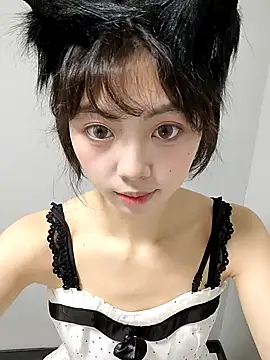 Snapshot of xuannv0000 chatting on 11-01-25, 10:31 xuannv0000 online show from 11-01-25, 10:31