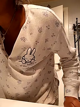 Flacidas online show from 11-18-25, 07:00