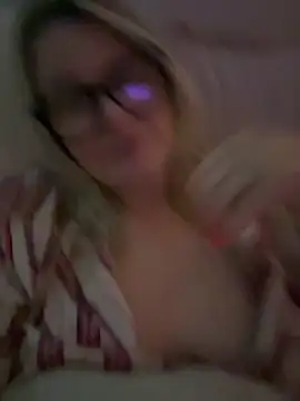 SuzieSub online show from 03-02-26, 10:38