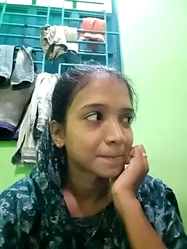 Snapshot of Hotty-couple063 chatting on 10-19-25, 10:18 Hotty-couple063 online show from 10-19-25, 10:18