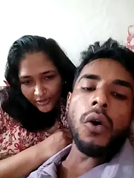 Snapshot of Hotty-couple063 chatting on 09-11-25, 11:32 Hotty-couple063 online show from 09-11-25, 11:32