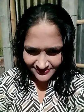 Snapshot of Hotty-couple063 chatting on 10-26-25, 04:51 Hotty-couple063 online show from 10-26-25, 04:51
