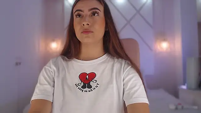 isabellashine online show from 09-18-25, 03:59