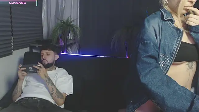 MiaBunnie online show from 01-10-26, 02:51