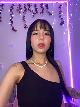 Lia  1 online show from 11-30-25, 05:58