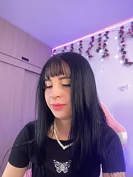 Lia  1 online show from 11-21-25, 06:07