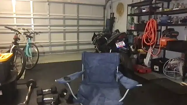 Snapshot of tattedNitalian chatting on 10-27-25, 02:23 tattedNitalian online show from 10-27-25, 02:23