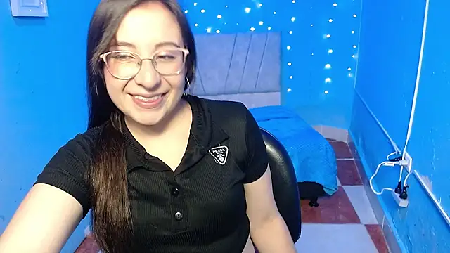 mia 778 online show from 12-18-25, 02:21