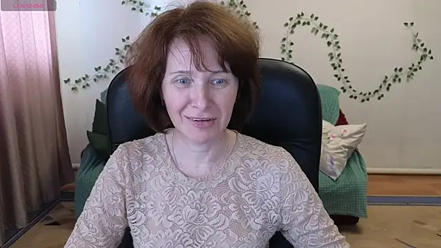 Snapshot of Lia_Tito chatting on 06-02-26, 01:11 Lia Tito online show from 06-02-26, 01:11