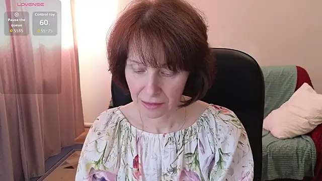 Lia Tito online show from 02-06-26, 07:48