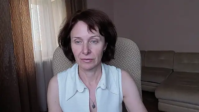 Lia Tito online show from 09-25-25, 02:12