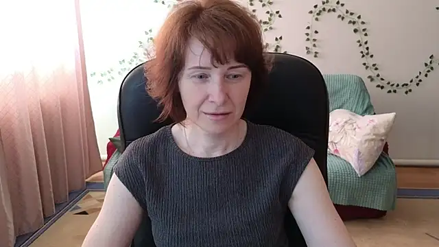 Snapshot of Lia_Tito chatting on 05-21-26, 05:49 Lia Tito online show from 05-21-26, 05:49