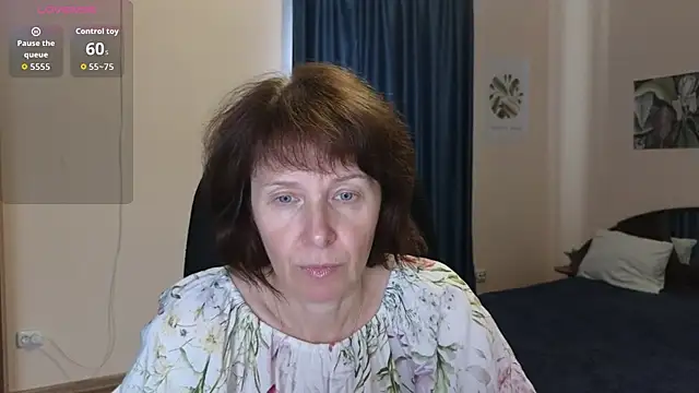 Lia Tito online show from 10-16-25, 05:38