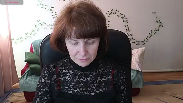 Snapshot of Lia_Tito chatting on 04-29-26, 06:39 Lia Tito online show from 04-29-26, 06:39