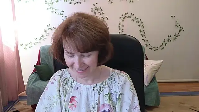 Snapshot of Lia_Tito chatting on 06-11-26, 07:27 Lia Tito online show from 06-11-26, 07:27