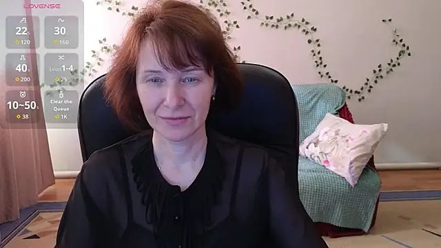 Lia Tito online show from 03-25-26, 06:13